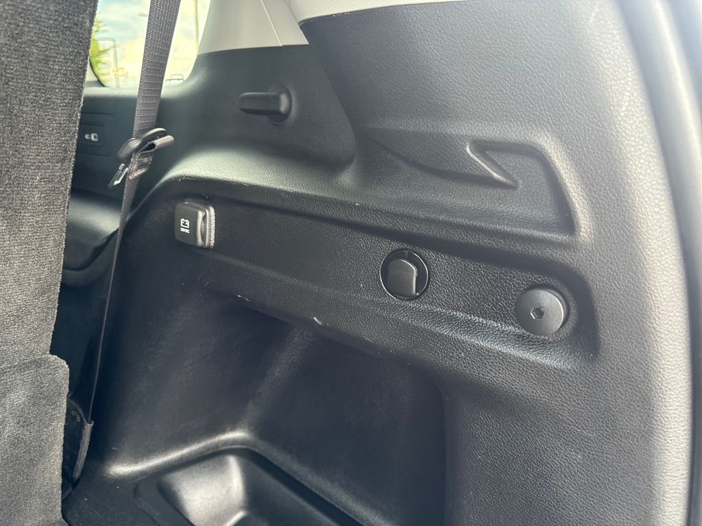 used 2021 Jeep Grand Cherokee L car, priced at $27,990
