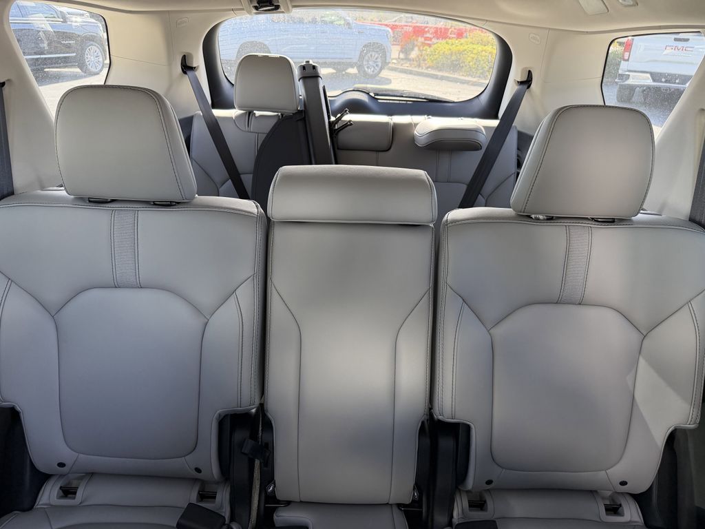 new 2025 Honda Pilot car