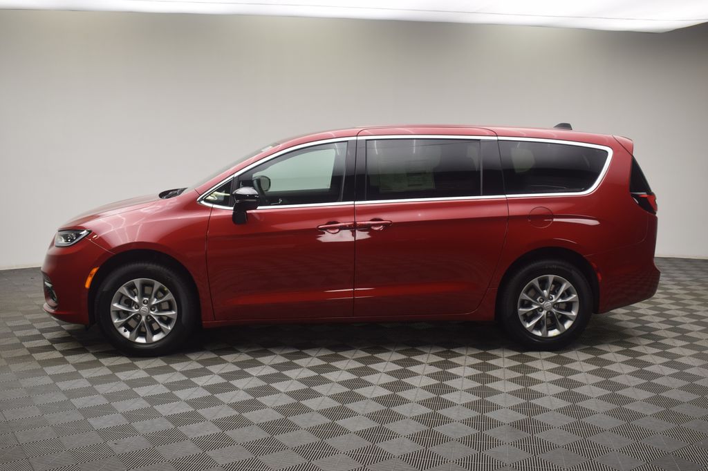 new 2026 Chrysler Pacifica car, priced at $43,561