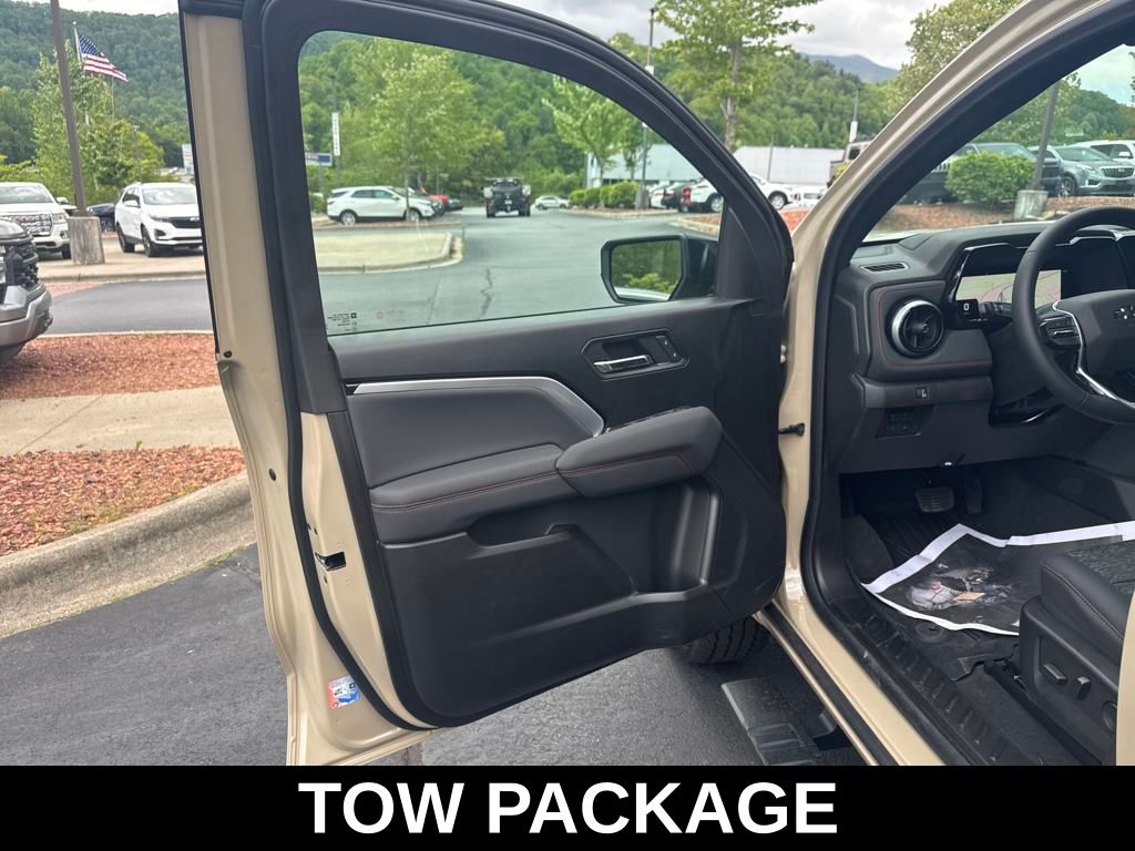 new 2024 Chevrolet Colorado car, priced at $42,990