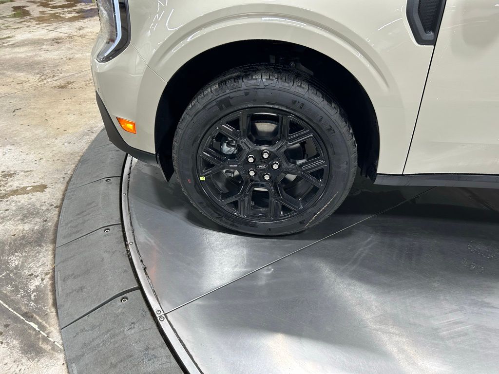 new 2025 Ford Maverick car, priced at $39,270