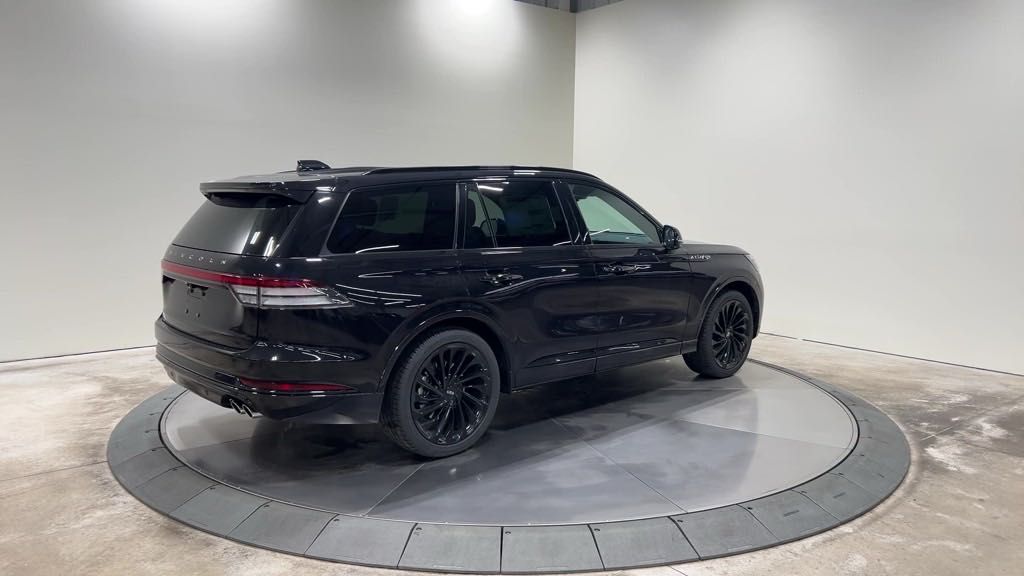 new 2025 Lincoln Aviator car, priced at $82,000