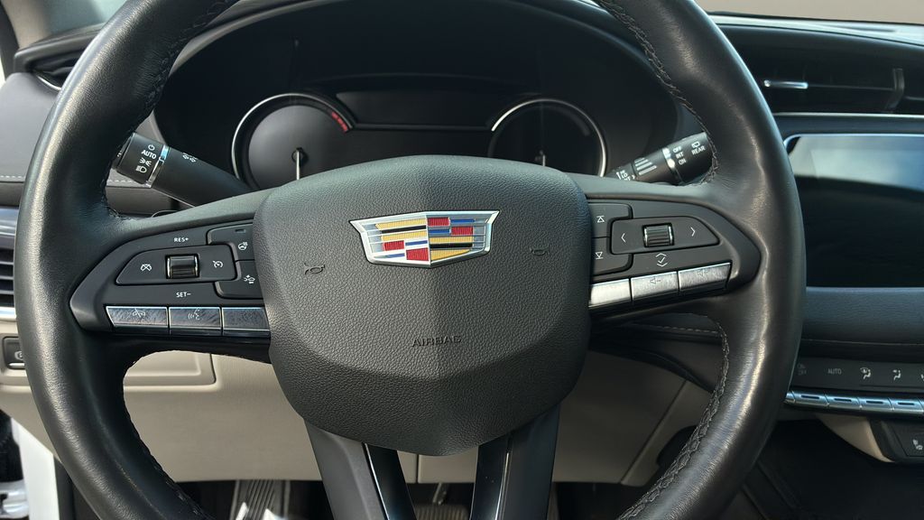 used 2023 Cadillac XT4 car, priced at $28,800