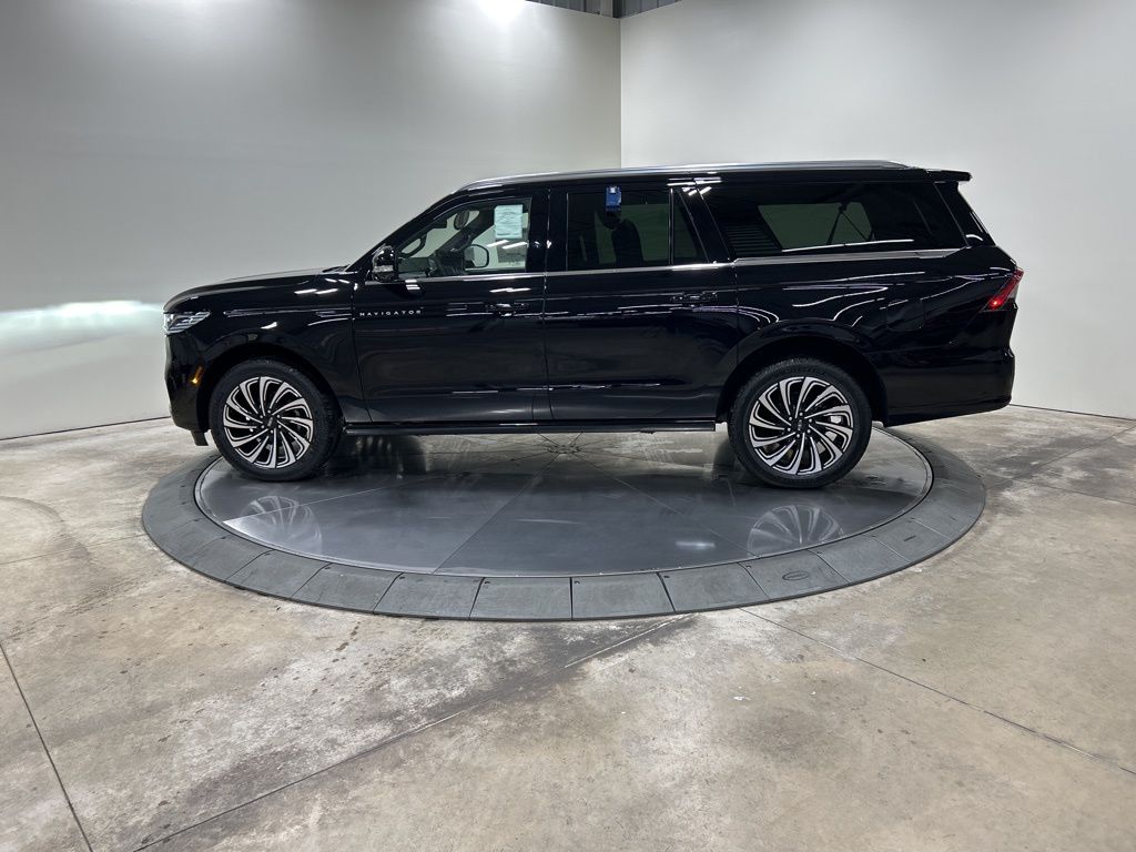new 2025 Lincoln Navigator L car, priced at $122,545