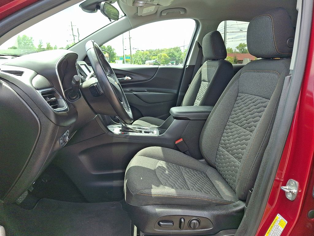 used 2021 Chevrolet Equinox car, priced at $22,795