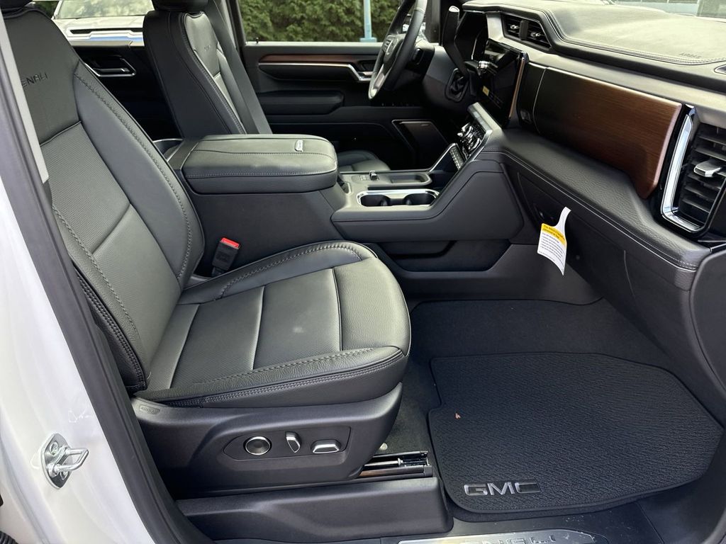 new 2025 GMC Sierra 2500HD car, priced at $85,547