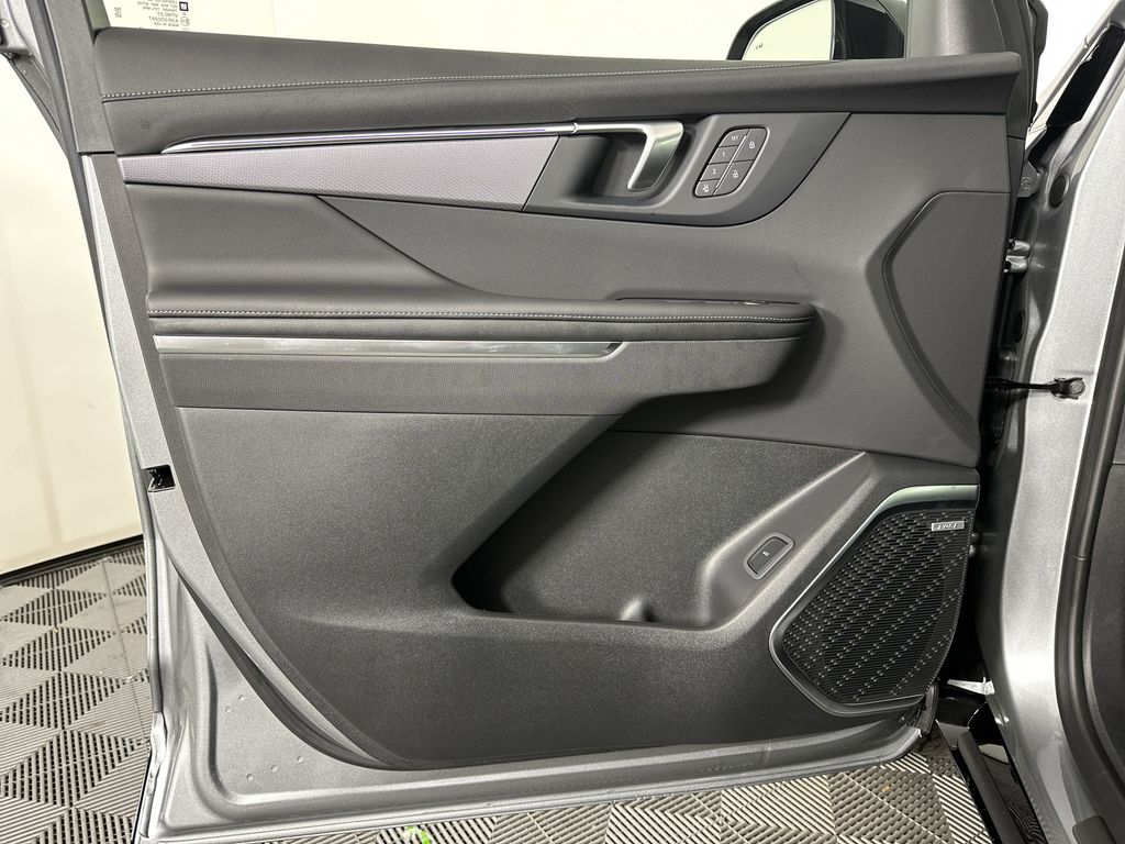 new 2025 Buick Enclave car, priced at $48,629