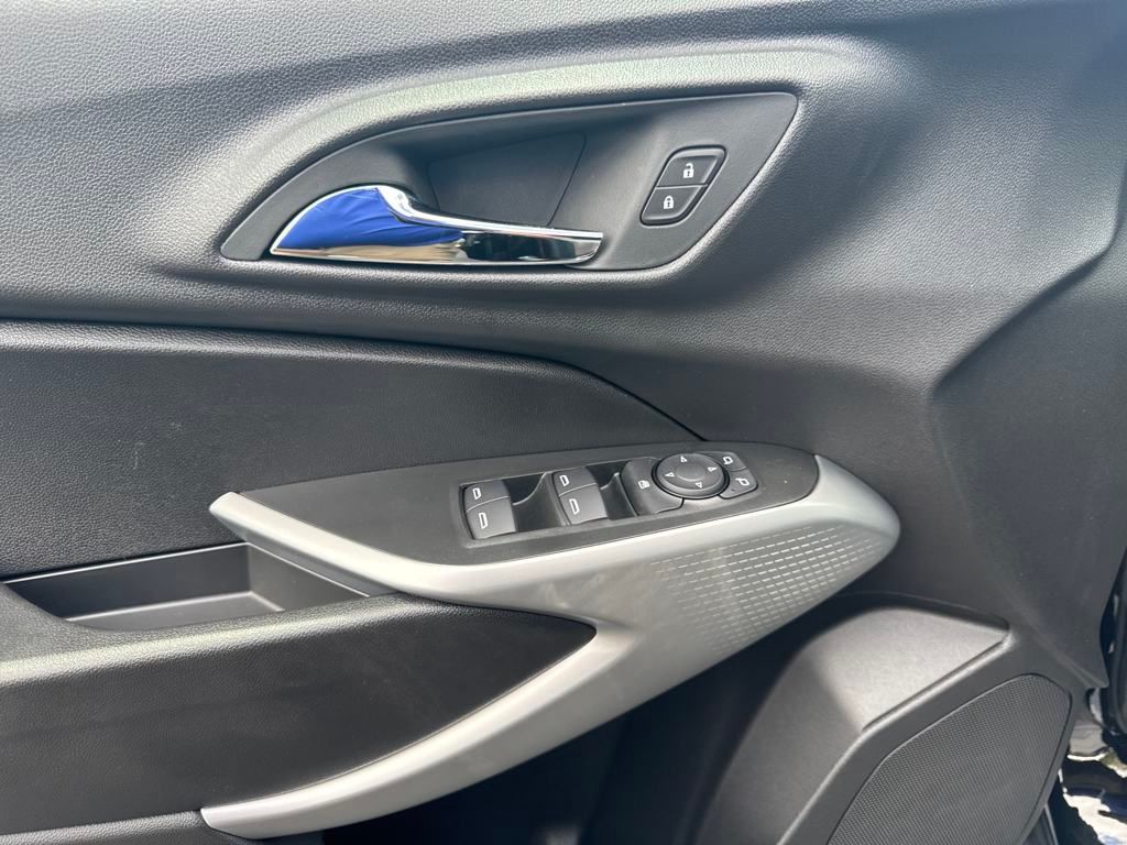 new 2025 Chevrolet Trax car, priced at $24,485