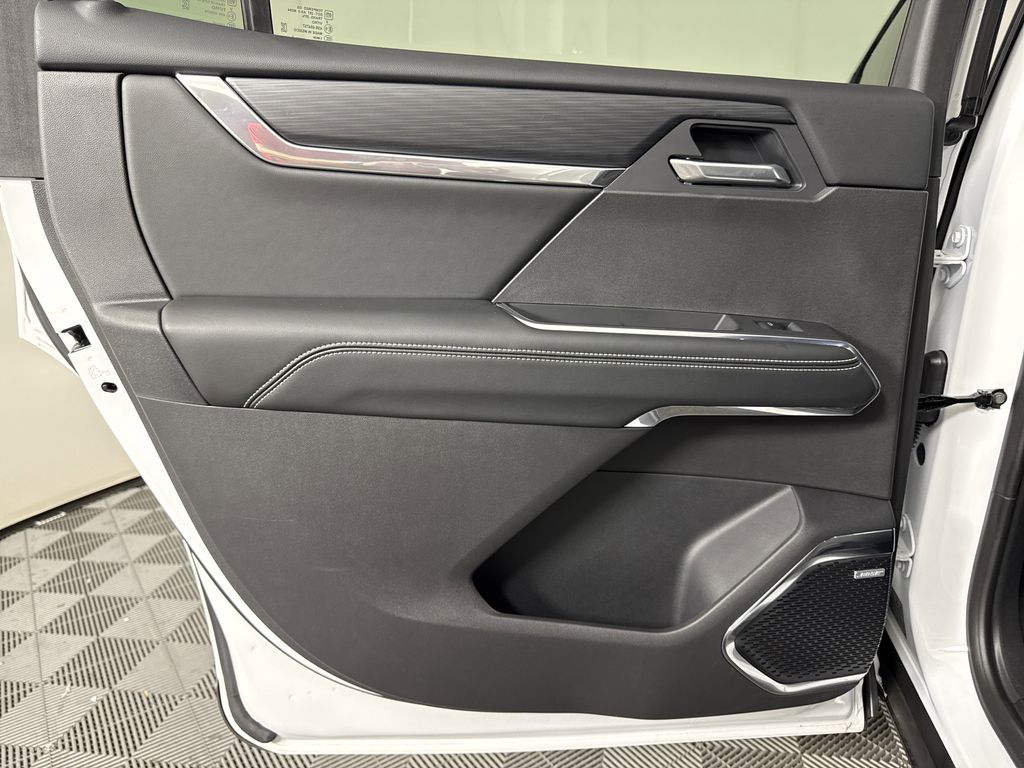 new 2025 GMC Acadia car, priced at $41,180