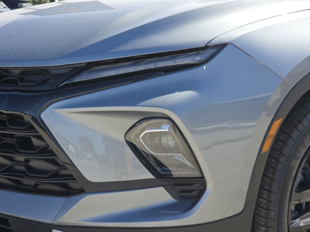 new 2025 Chevrolet Blazer car, priced at $35,295