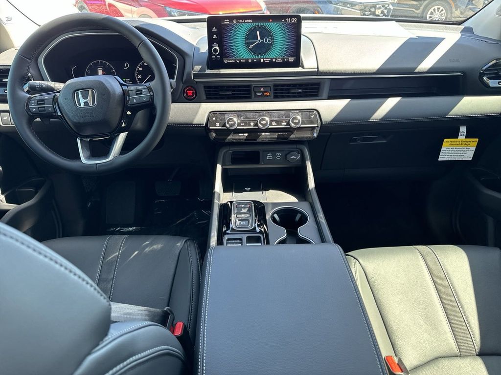 new 2025 Honda Pilot car, priced at $49,488