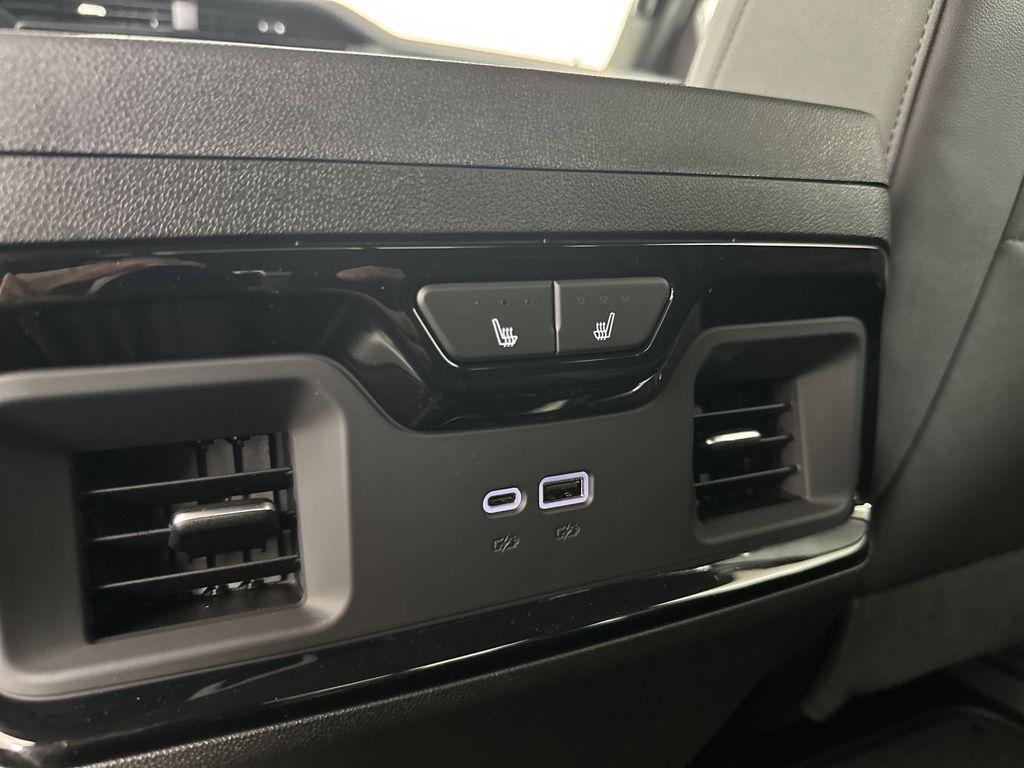new 2025 GMC Sierra 2500HD car, priced at $87,134