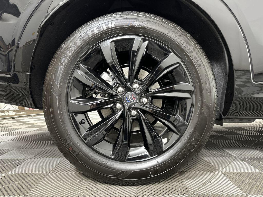 new 2025 Buick Envista car, priced at $29,570
