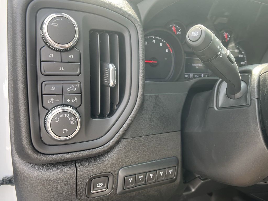 new 2024 GMC Sierra 2500HD car, priced at $47,778