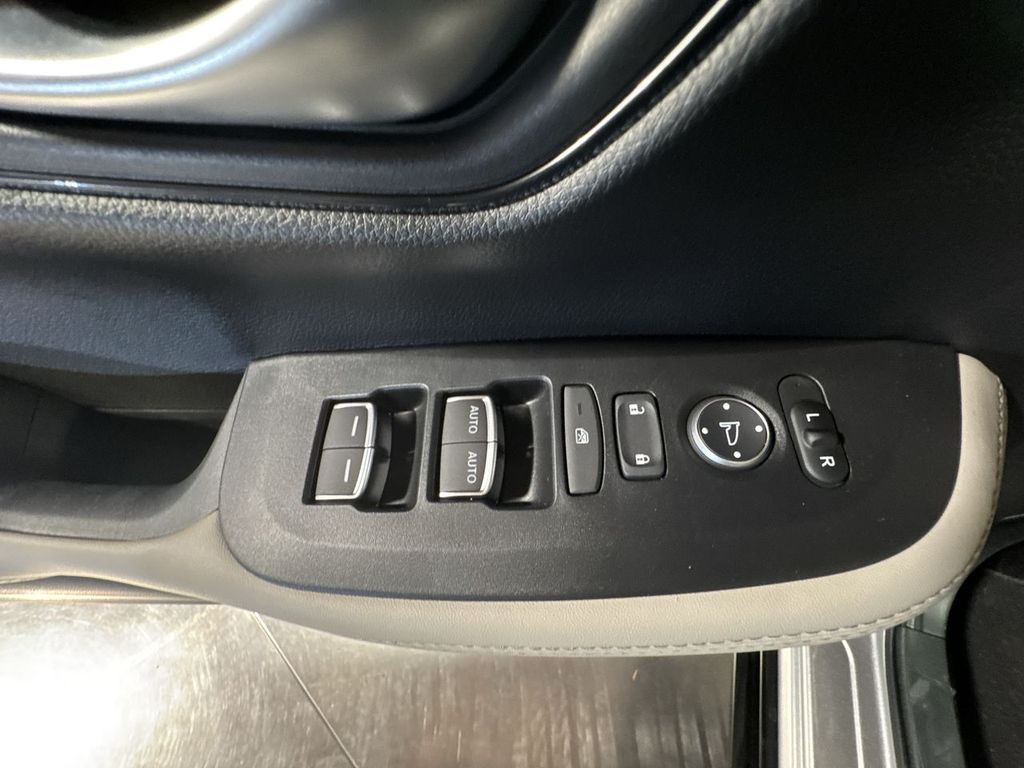 new 2026 Honda HR-V car, priced at $33,000