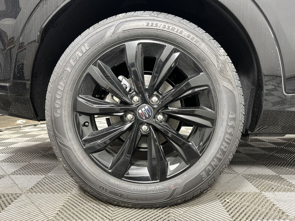 new 2025 Buick Envista car, priced at $29,570