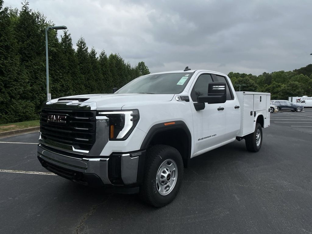 new 2024 GMC Sierra 2500HD car, priced at $40,853