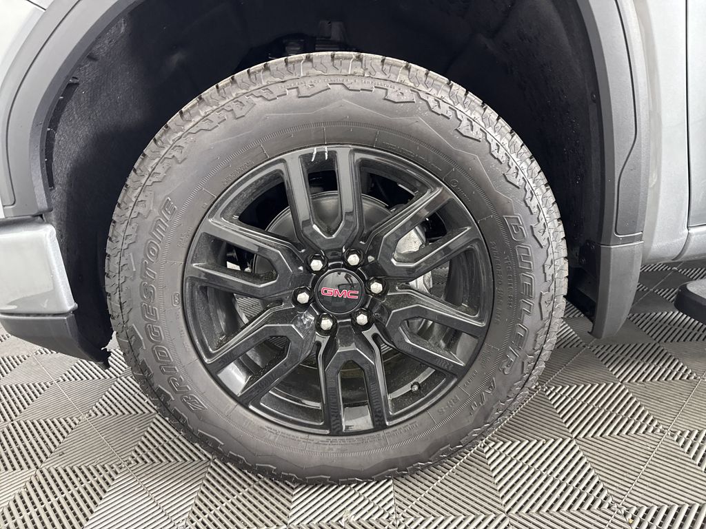new 2025 GMC Sierra 1500 car, priced at $61,925