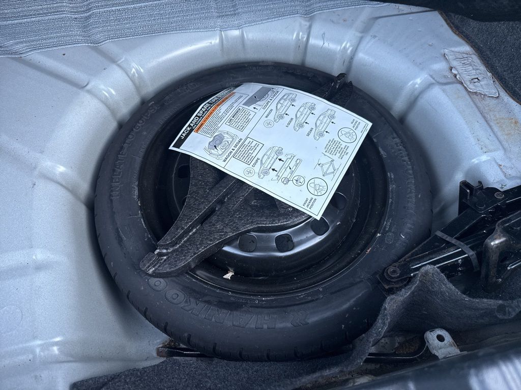 used 2003 Ford Focus car, priced at $5,900
