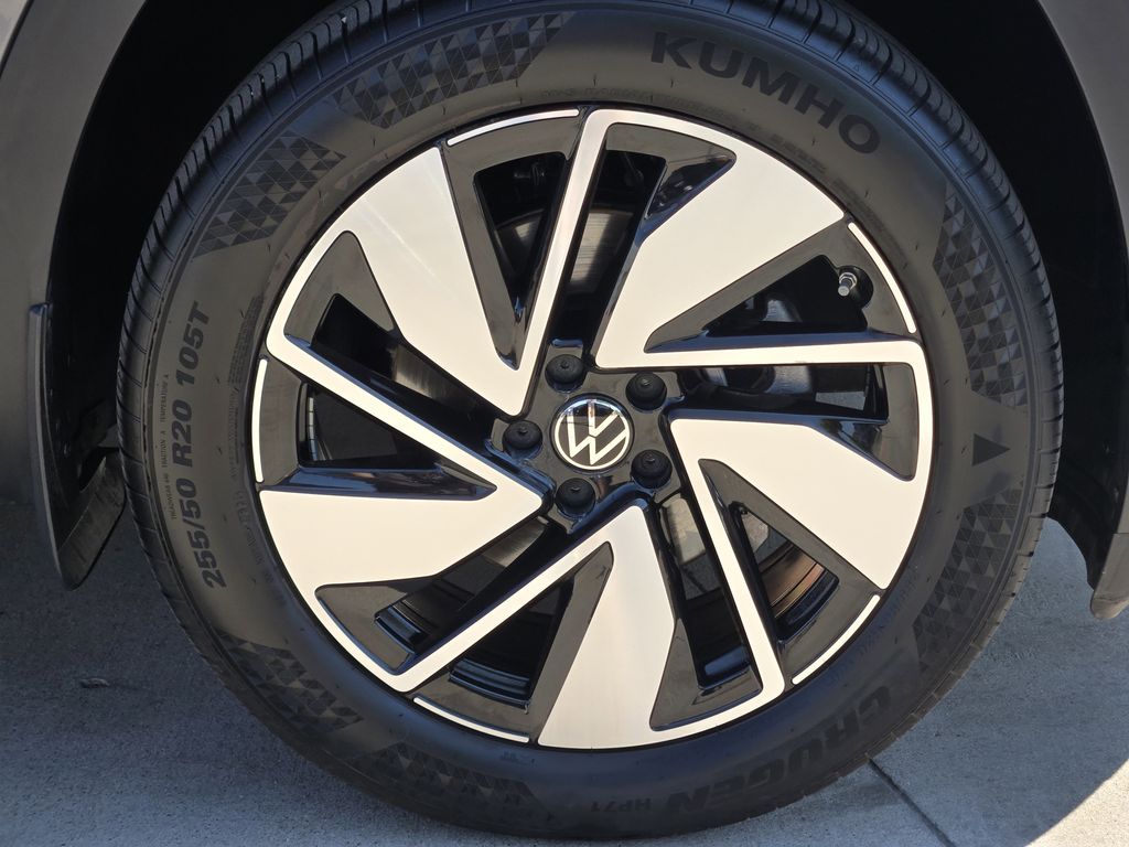 used 2024 Volkswagen Atlas car, priced at $35,591