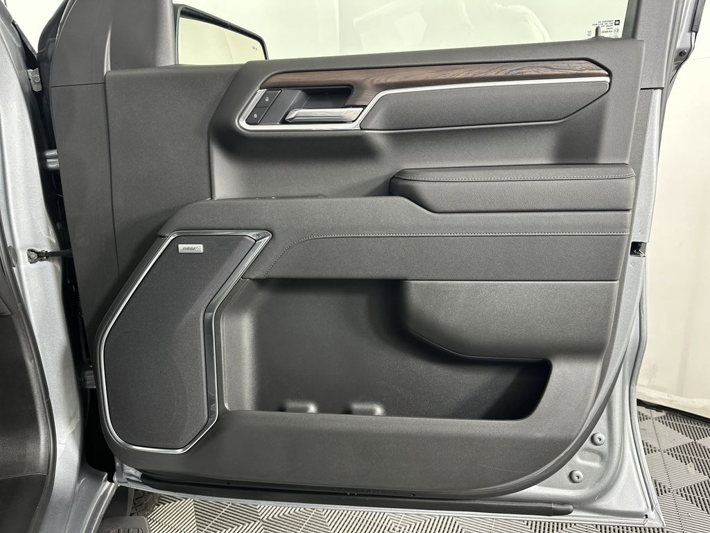 new 2025 GMC Sierra 1500 car, priced at $58,119
