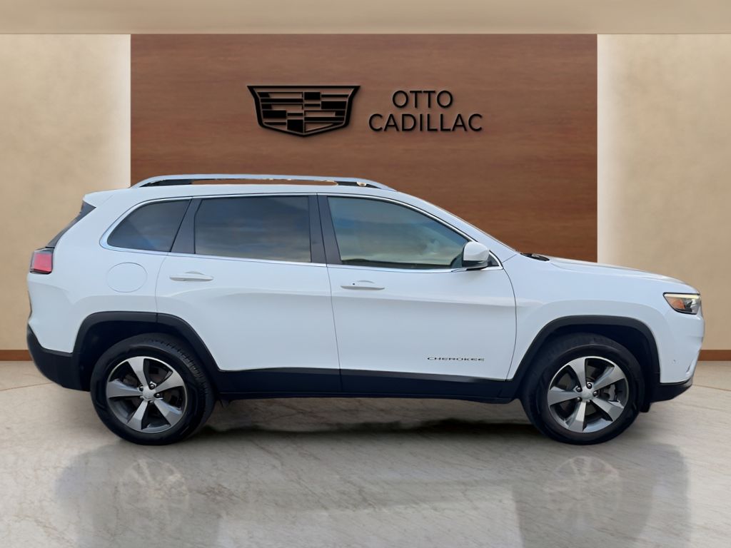 used 2020 Jeep Cherokee car, priced at $20,900