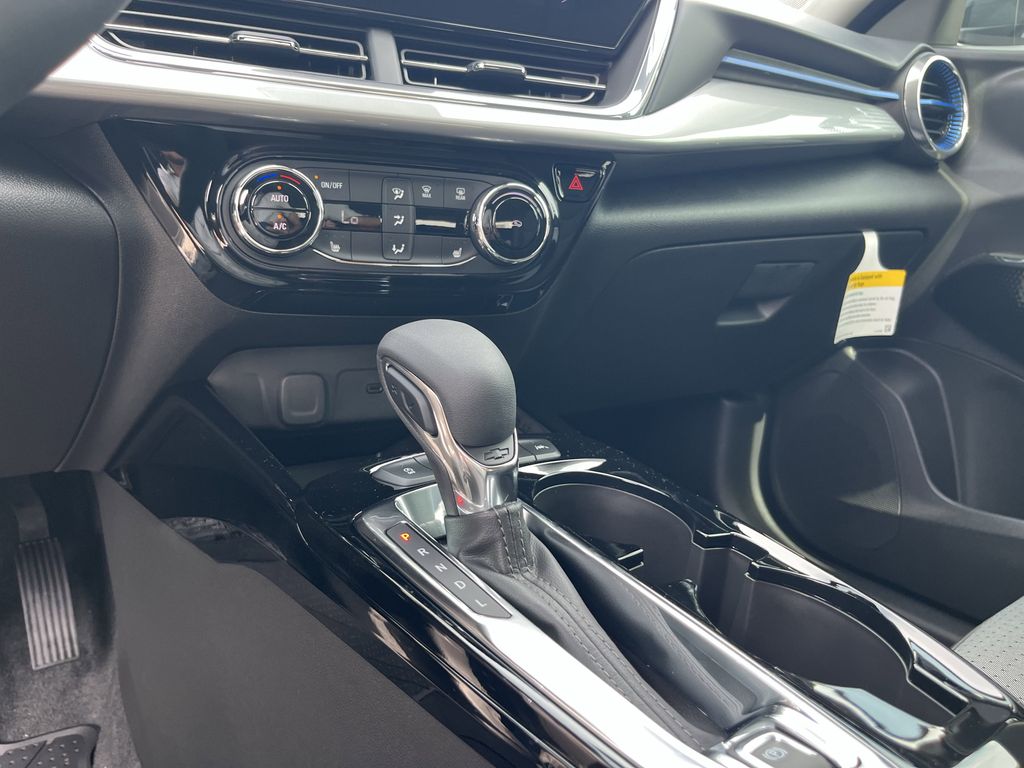 new 2025 Chevrolet Trax car, priced at $24,460
