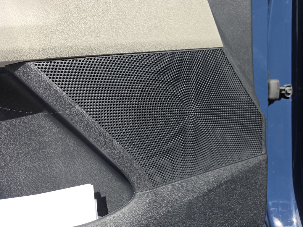 new 2025 Kia Sorento car, priced at $31,148