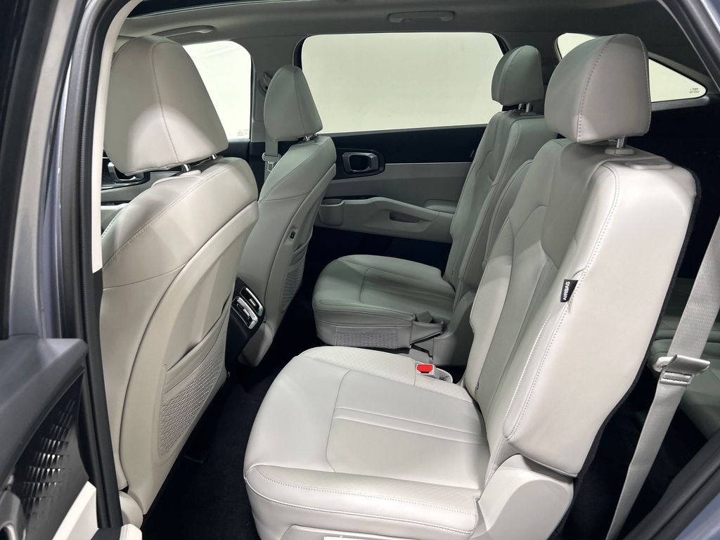 new 2025 Kia Sorento car, priced at $41,450