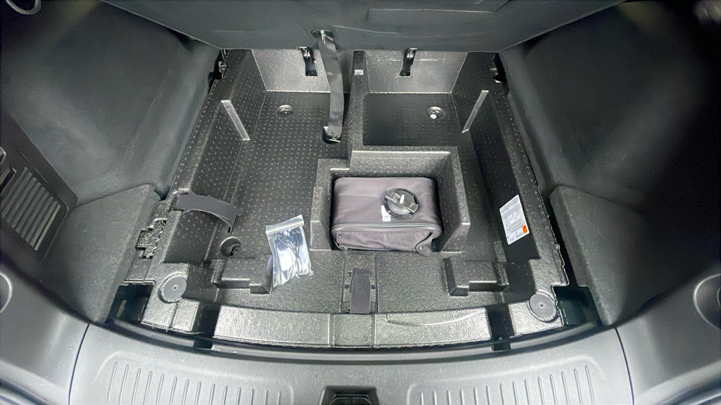 used 2021 Cadillac XT5 car, priced at $29,550