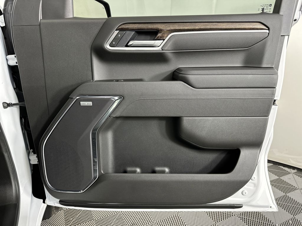 new 2025 GMC Sierra 1500 car, priced at $61,729