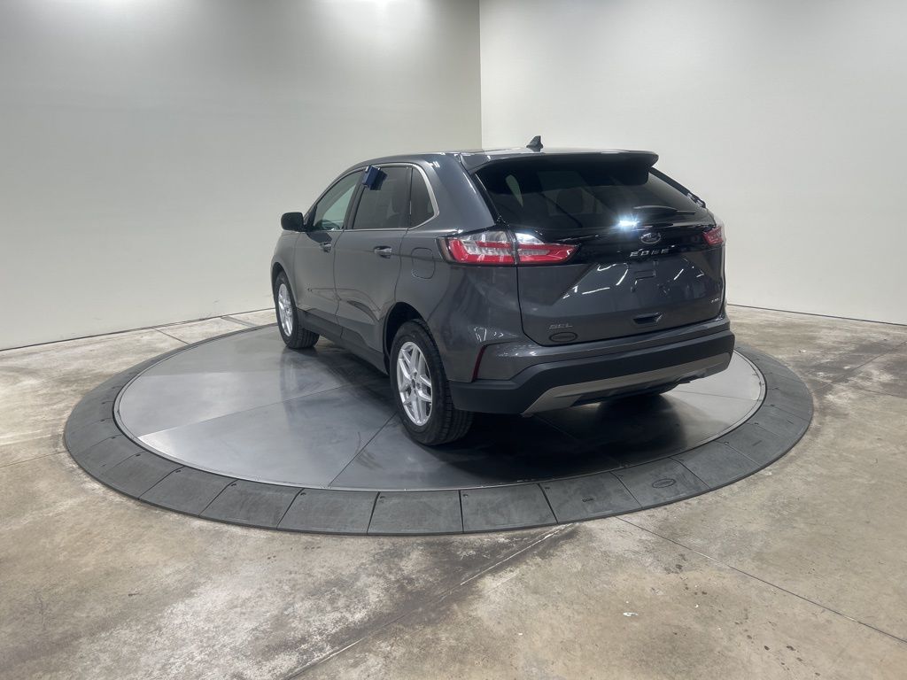 used 2022 Ford Edge car, priced at $25,895