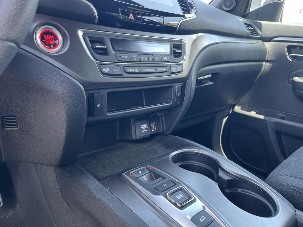 used 2022 Honda Pilot car, priced at $29,993