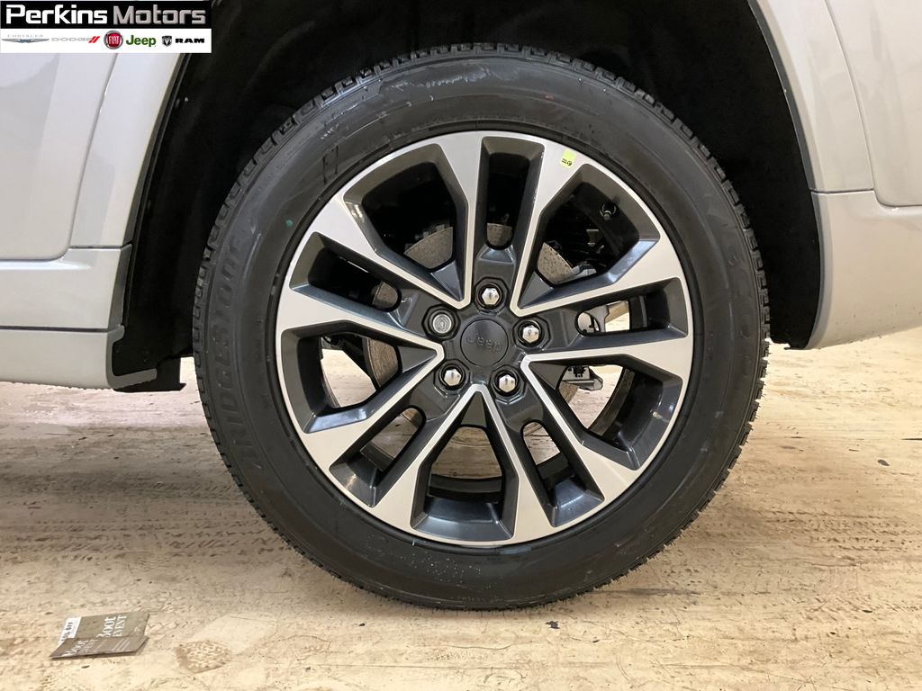 new 2025 Jeep Grand Cherokee car, priced at $59,841