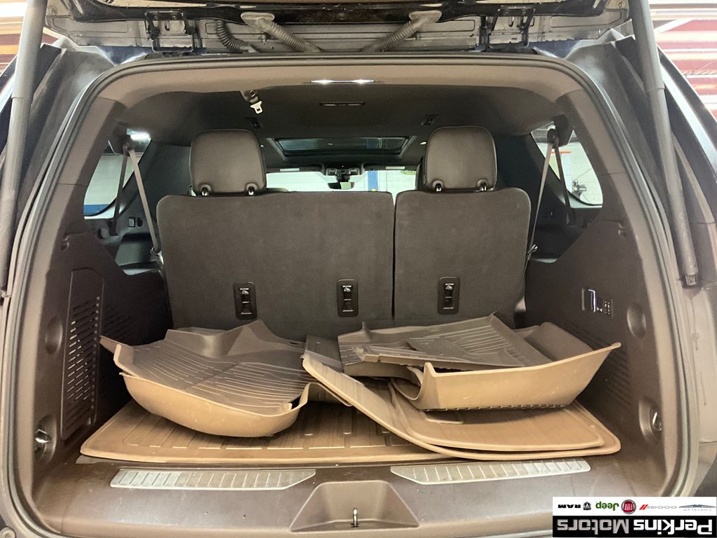 used 2022 GMC Yukon XL car, priced at $61,466