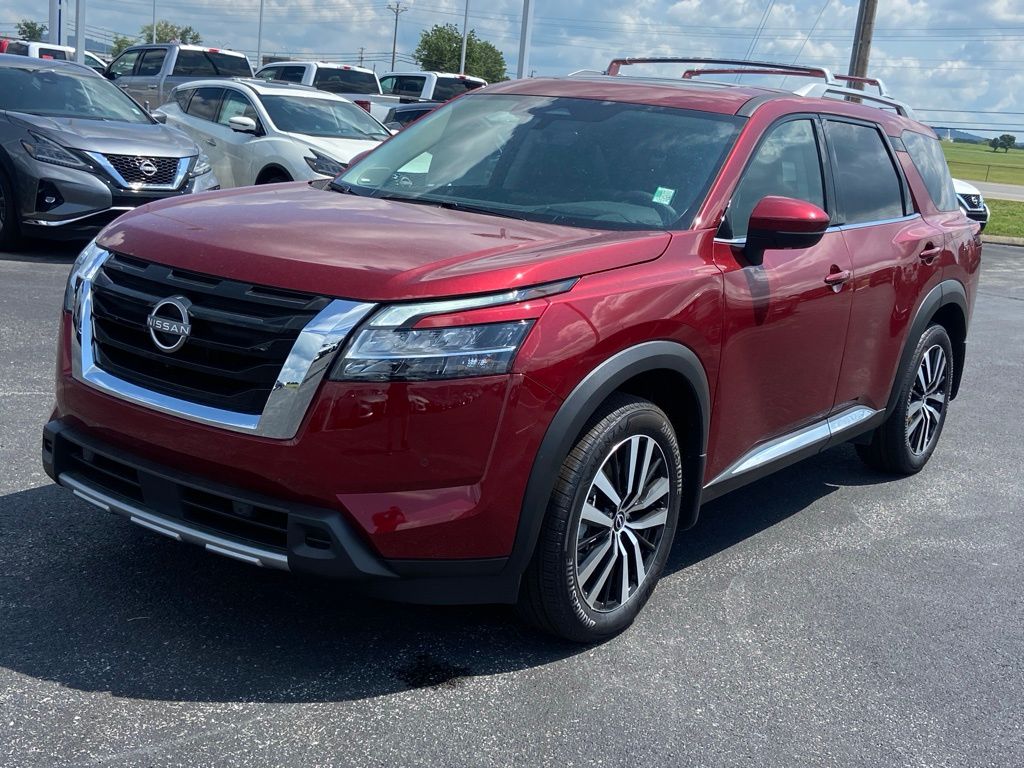 new 2024 Nissan Pathfinder car, priced at $44,375