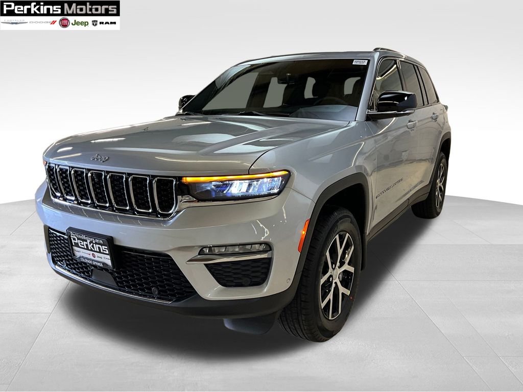 new 2025 Jeep Grand Cherokee car, priced at $45,822
