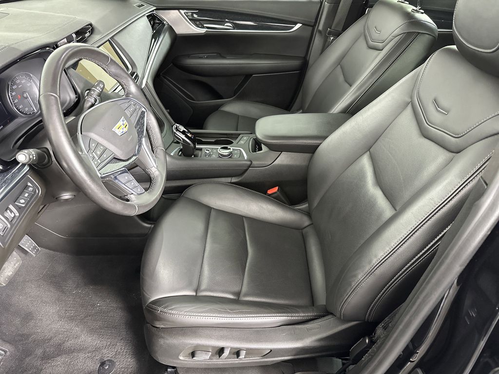 used 2021 Cadillac XT5 car, priced at $31,547