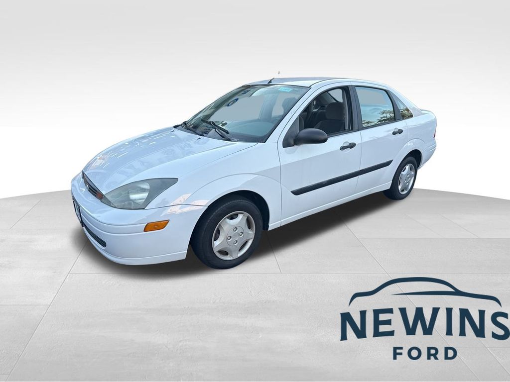 used 2003 Ford Focus car, priced at $5,900
