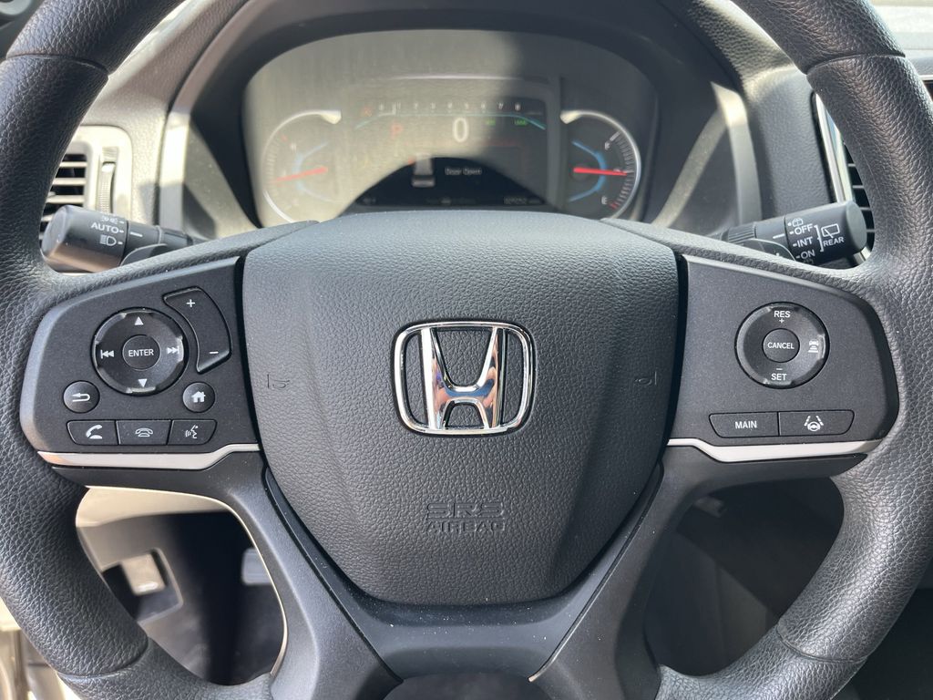used 2022 Honda Pilot car, priced at $28,993