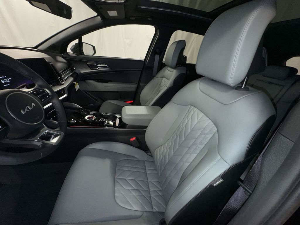new 2025 Kia Sportage Plug-In Hybrid car, priced at $45,042