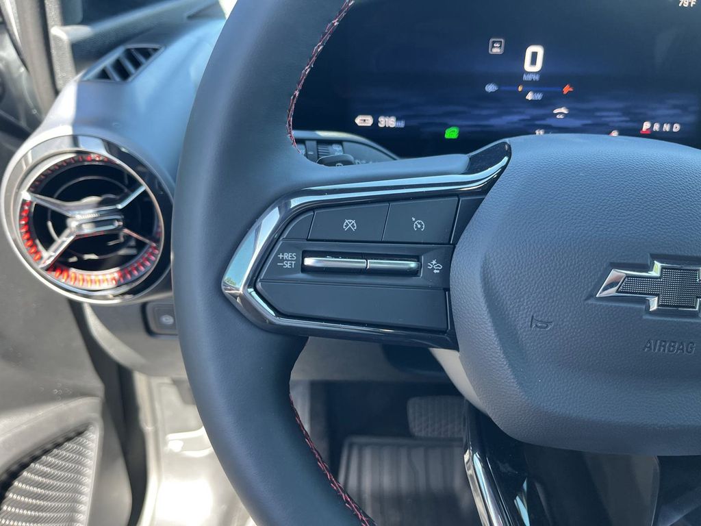 new 2025 Chevrolet Equinox EV car, priced at $45,347