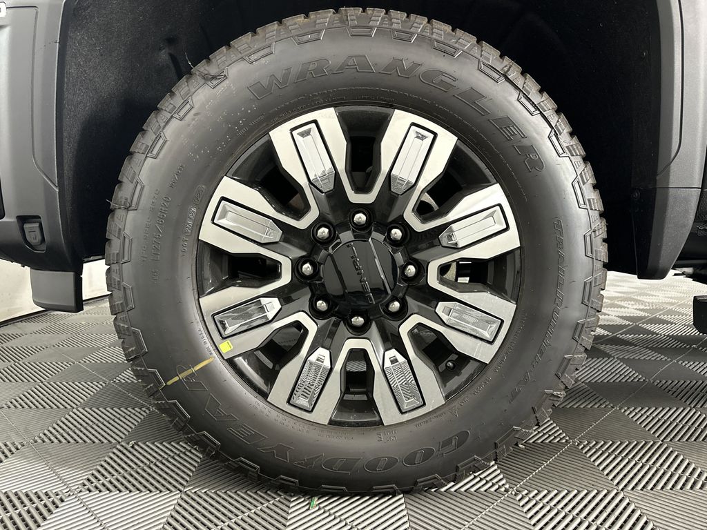 new 2025 GMC Sierra 2500HD car, priced at $86,963