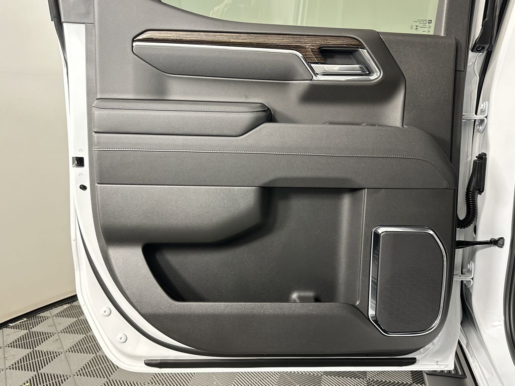new 2025 GMC Sierra 1500 car, priced at $61,929