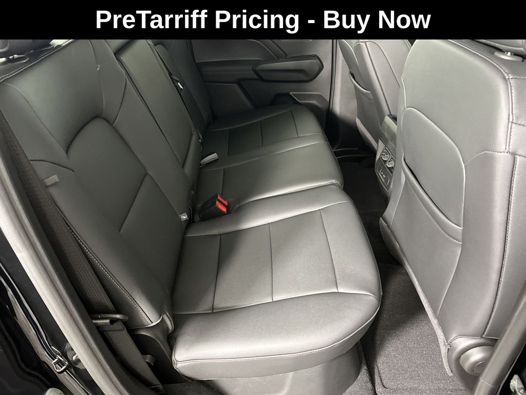 new 2025 GMC Canyon car, priced at $45,095