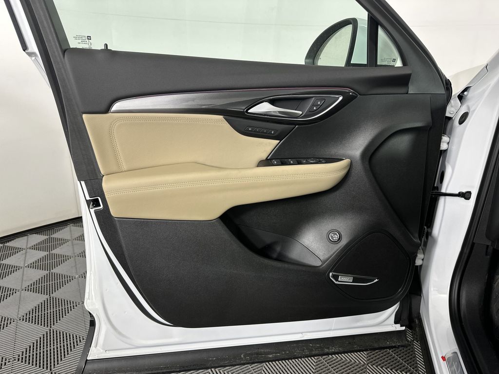 new 2025 Buick Envision car, priced at $35,245