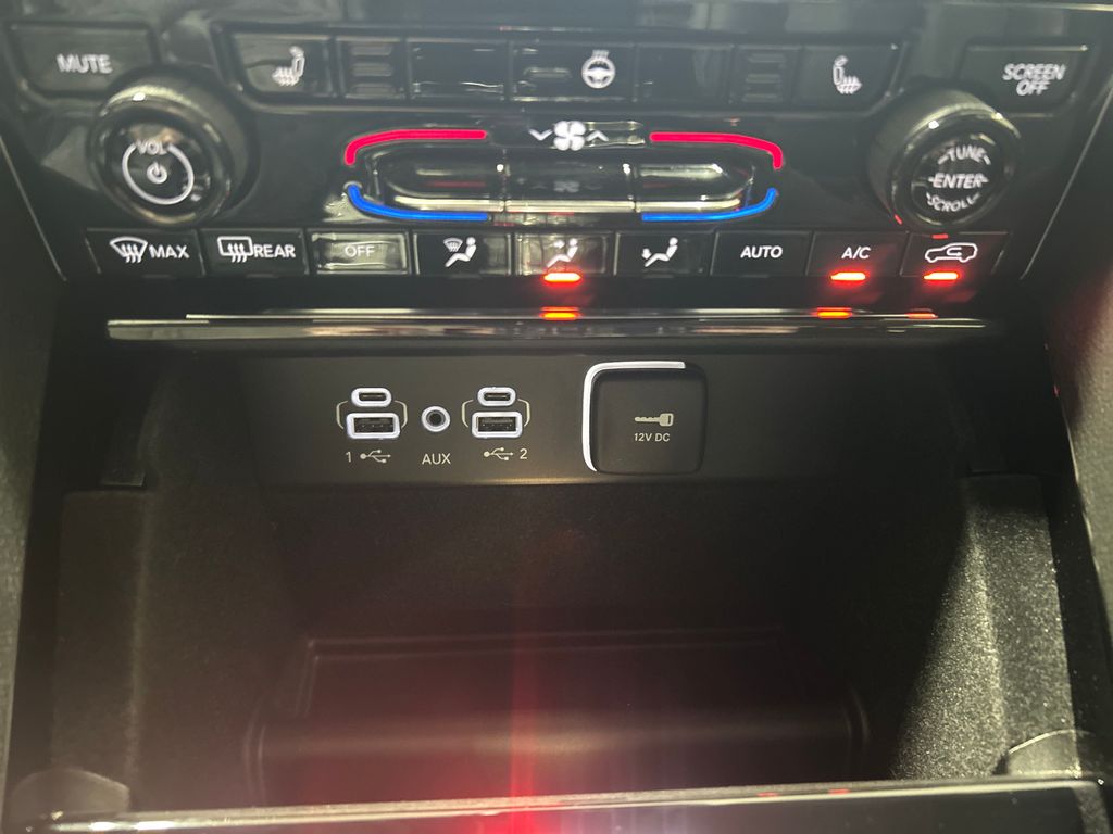 used 2022 Jeep Grand Cherokee car, priced at $29,943