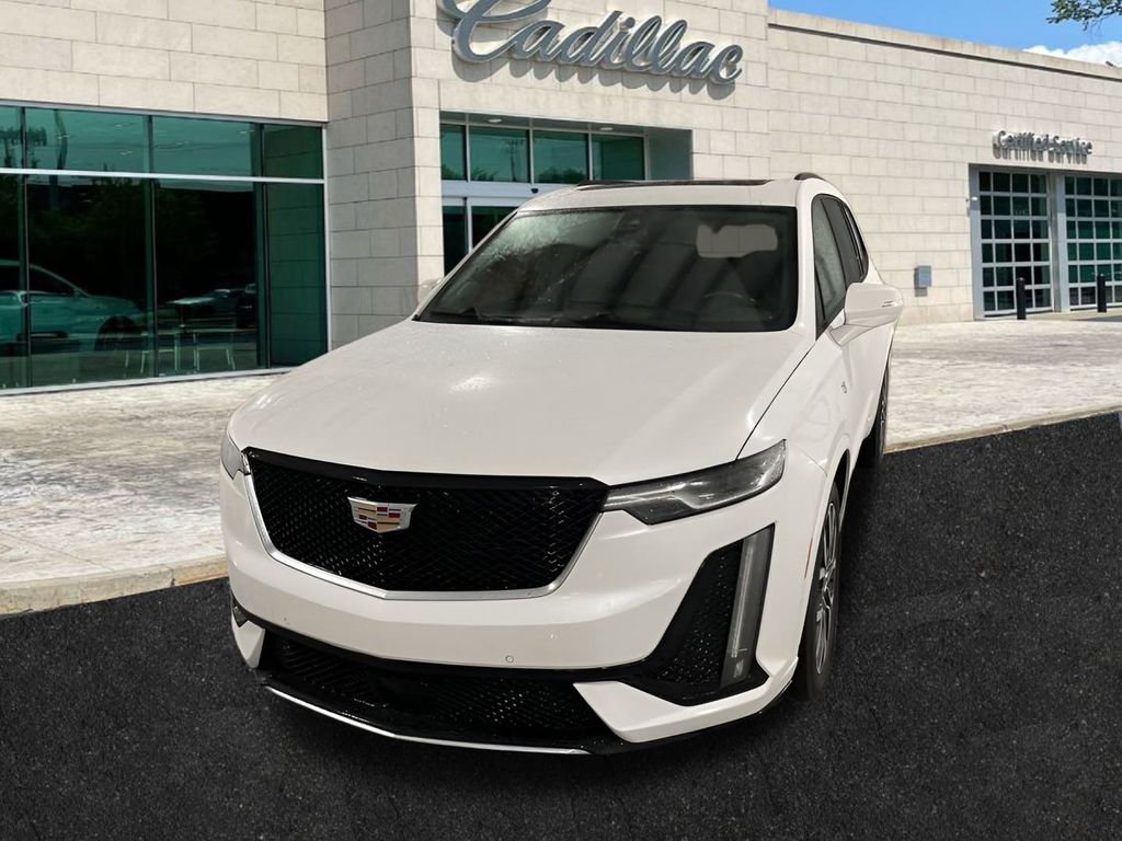 used 2023 Cadillac XT6 car, priced at $42,250