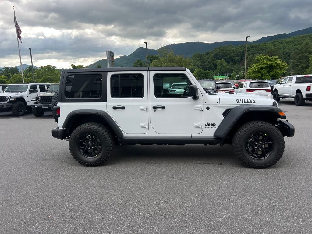 new 2025 Jeep Wrangler car, priced at $45,868
