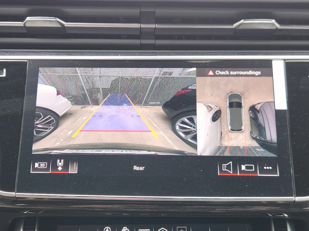 new 2025 Audi Q7 car, priced at $75,890